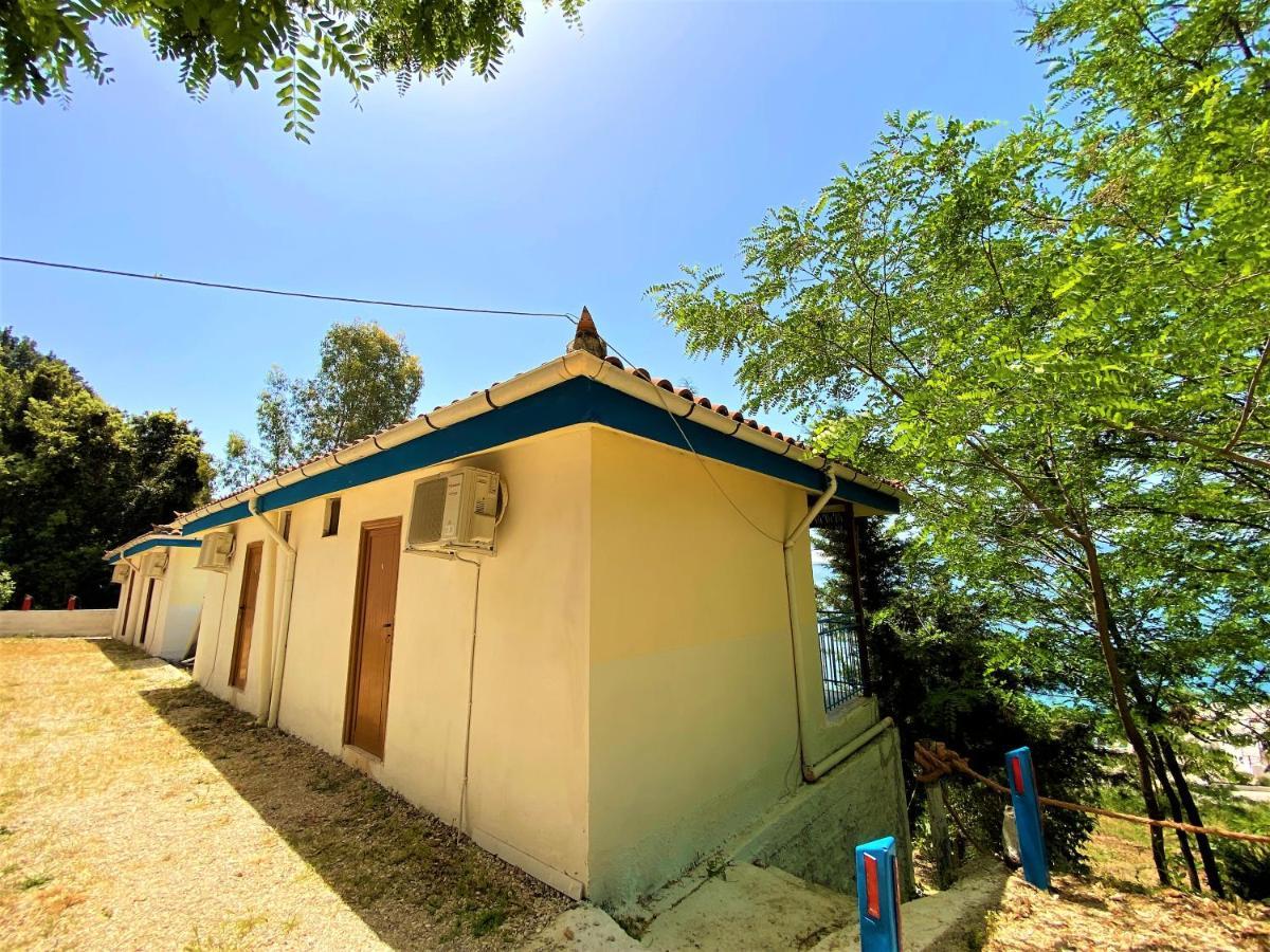 Ramo'S Cozy Beachside Haven With Panoramic Views - 1St Vlore Exterior photo